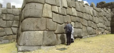 Sacsayhuaman mur de grimpette a.JPG